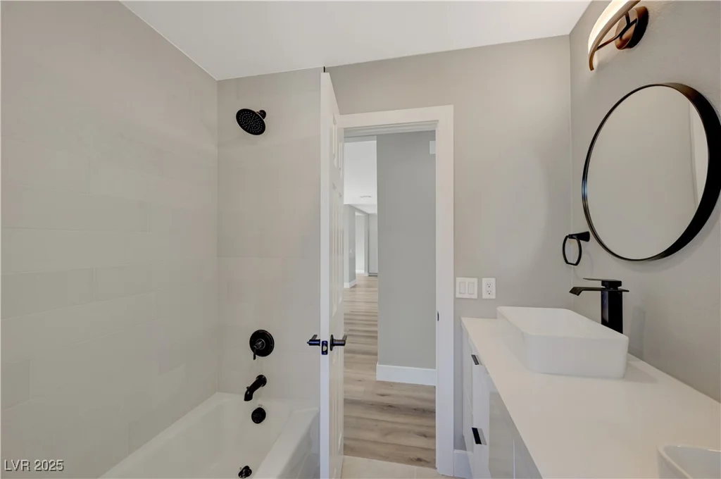 909 Rhyolite, Henderson, NV 89011