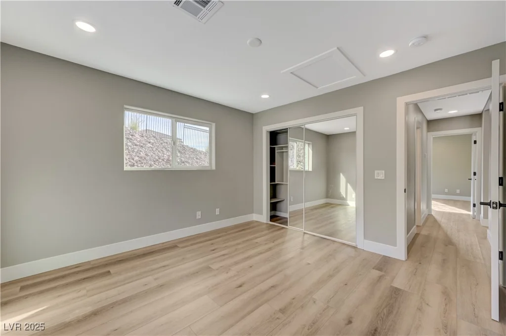909 Rhyolite, Henderson, NV 89011