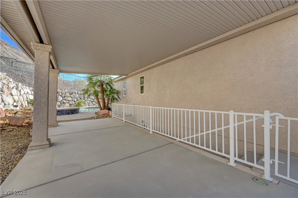 909 Rhyolite, Henderson, NV 89011