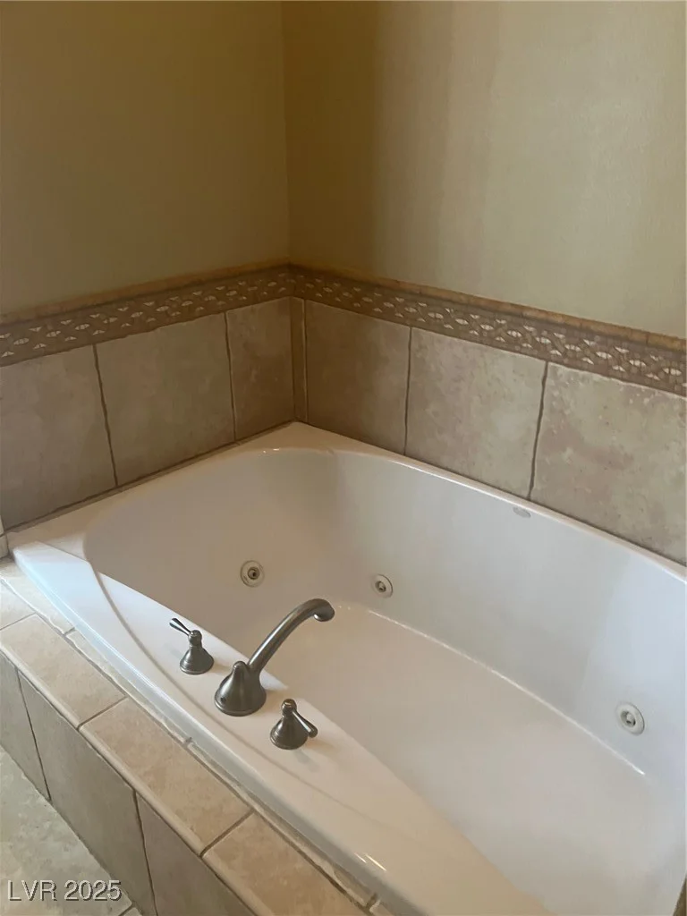 32 Via Vasari, Henderson, NV 89011