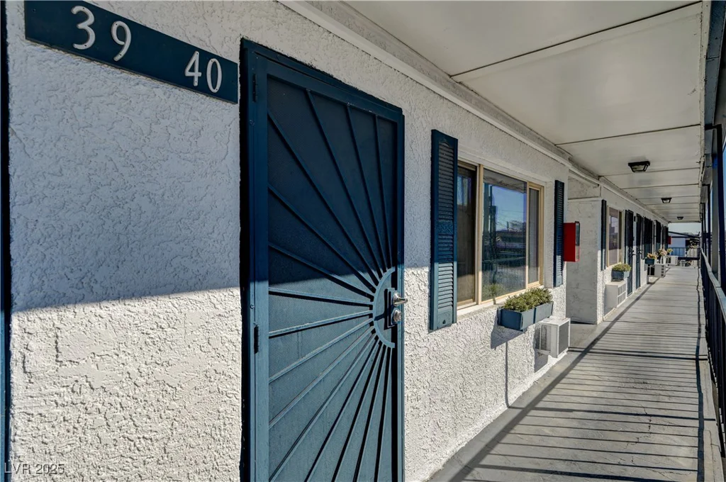 4600 Paradise, Las Vegas, NV 89169