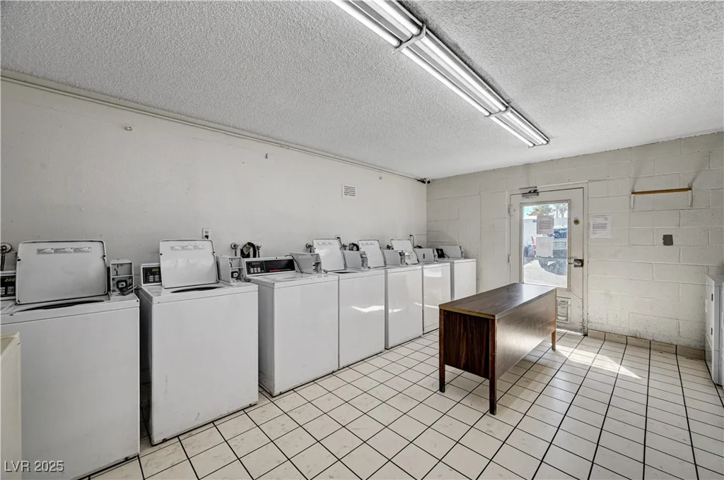 4600 Paradise, Las Vegas, NV 89169