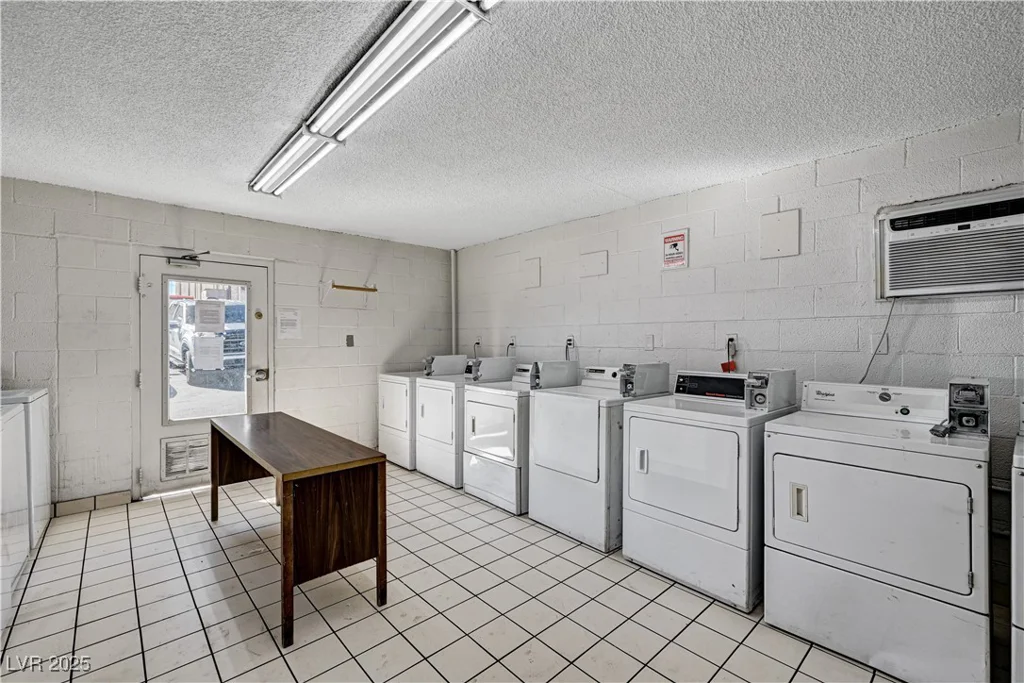 4600 Paradise, Las Vegas, NV 89169