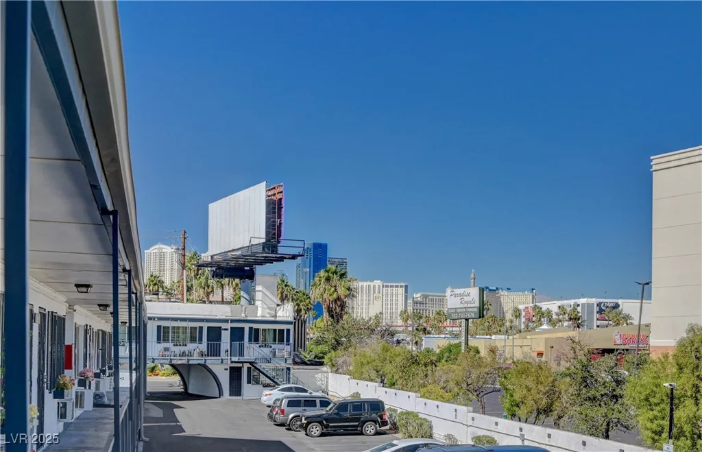 4600 Paradise, Las Vegas, NV 89169