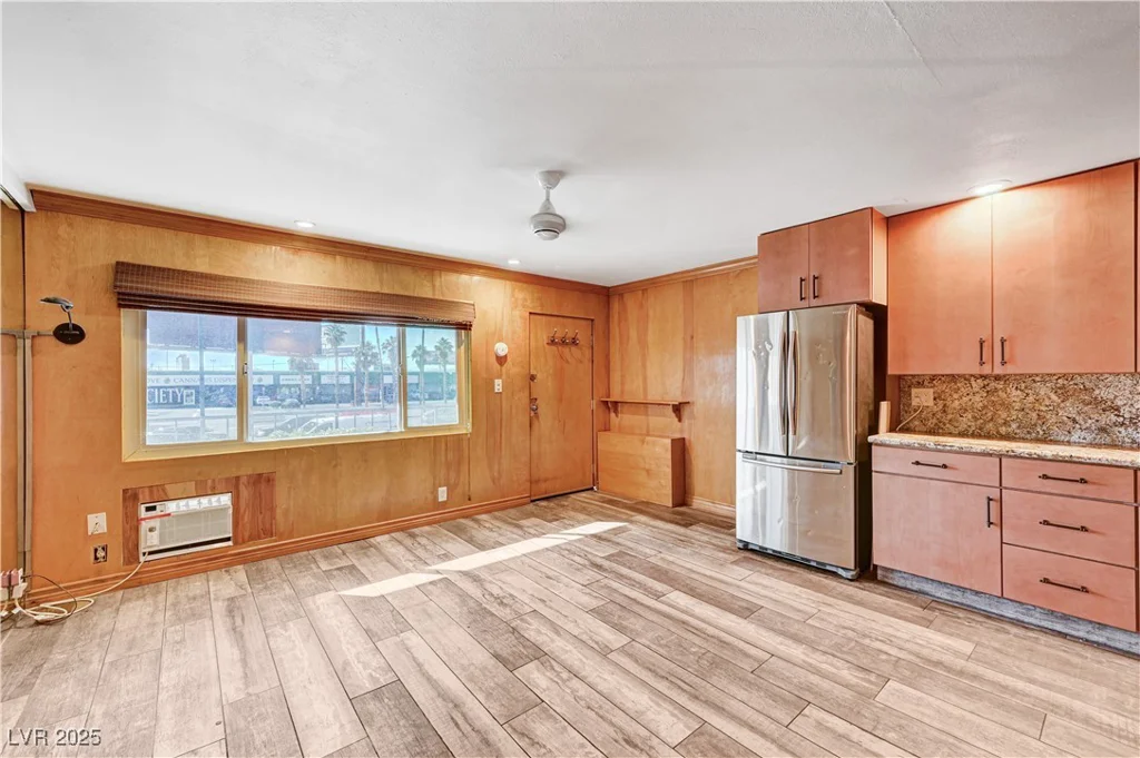 4600 Paradise, Las Vegas, NV 89169