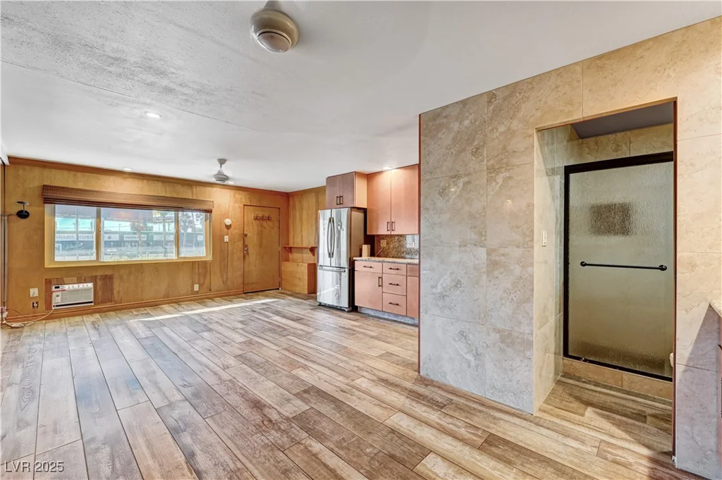 4600 Paradise, Las Vegas, NV 89169