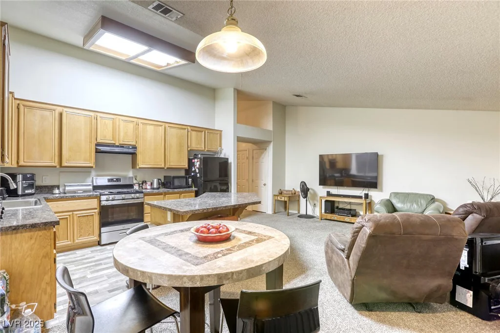 3817 Dauntless, North Las Vegas, NV 89031