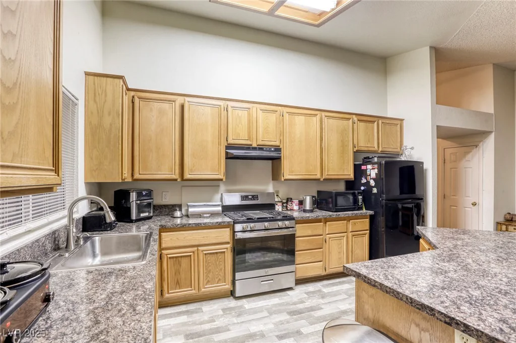 3817 Dauntless, North Las Vegas, NV 89031
