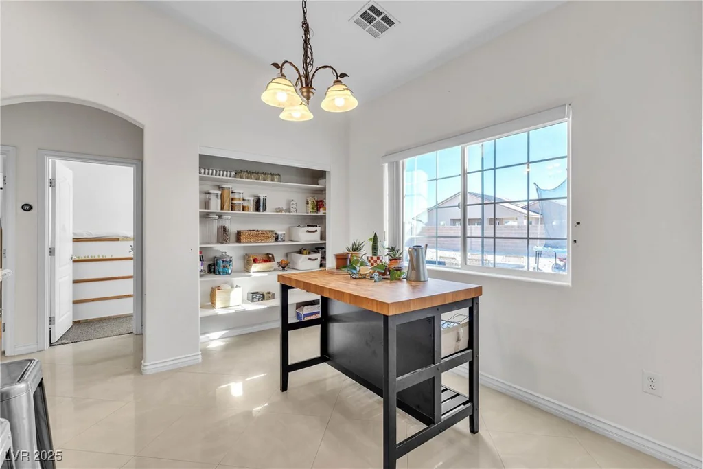 4911 Parkwood, Pahrump, NV 89061
