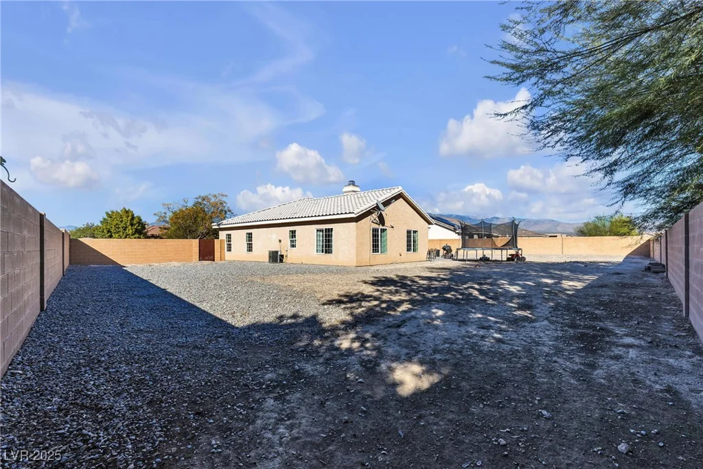 4911 Parkwood, Pahrump, NV 89061
