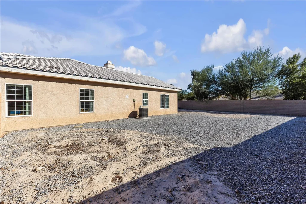 4911 Parkwood, Pahrump, NV 89061
