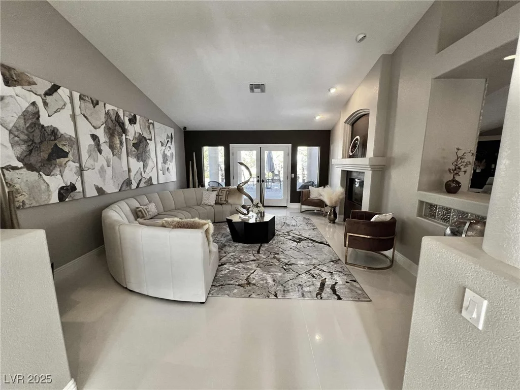 3240 Richmar, Las Vegas, NV 89139