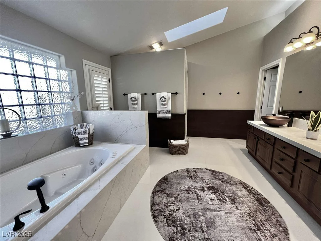 3240 Richmar, Las Vegas, NV 89139