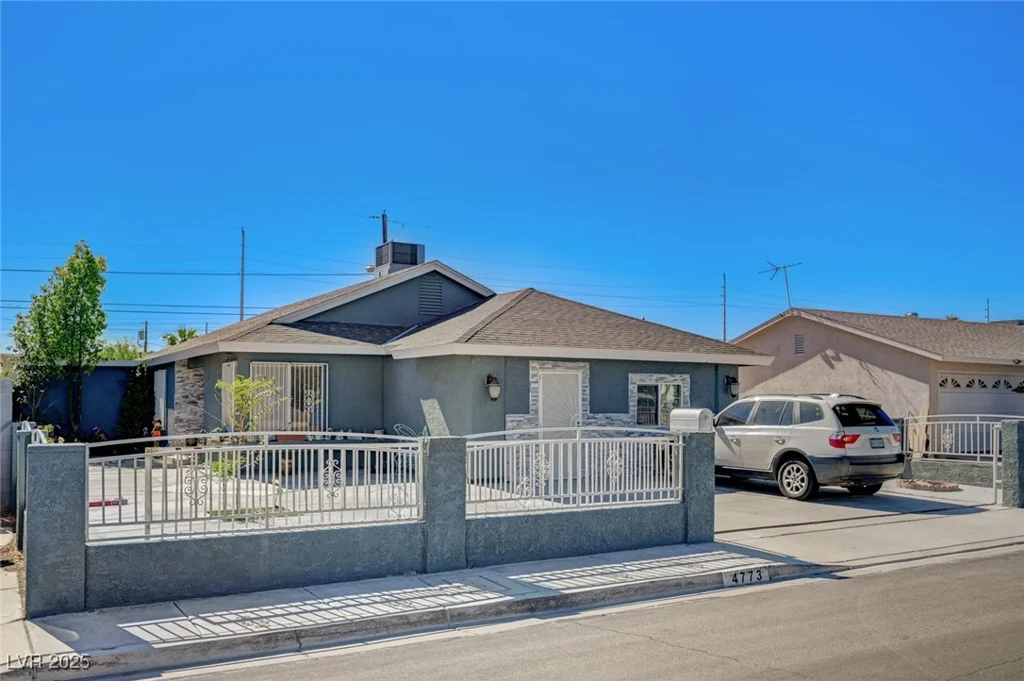 4773 Welter, Las Vegas, NV 89104