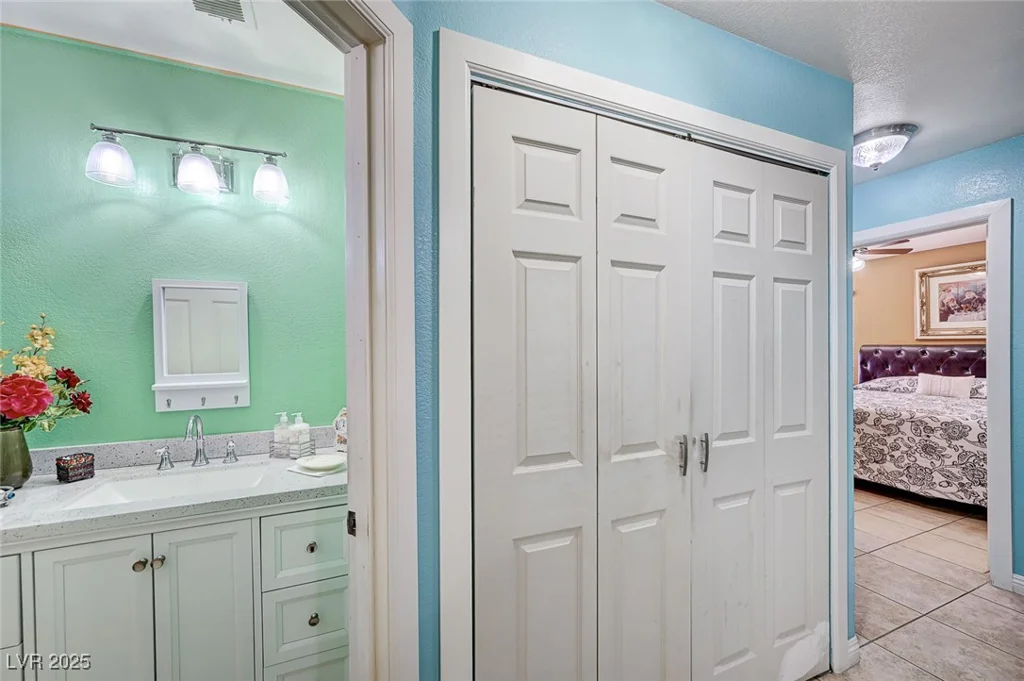 4773 Welter, Las Vegas, NV 89104