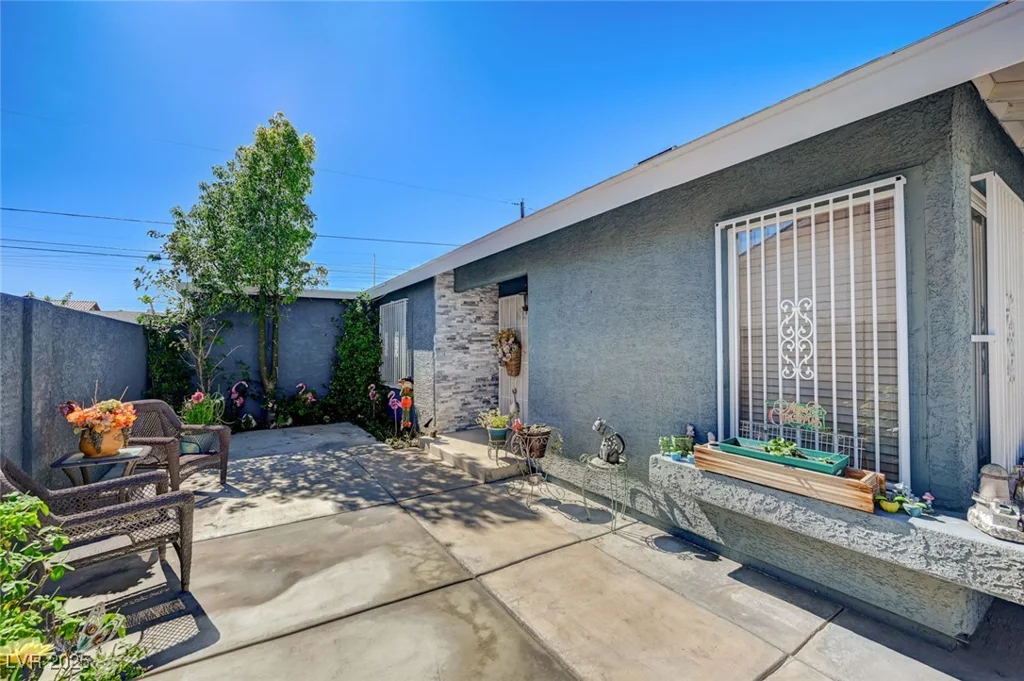 4773 Welter, Las Vegas, NV 89104