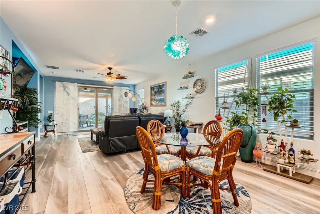 2122 Thelen, North Las Vegas, NV 89086