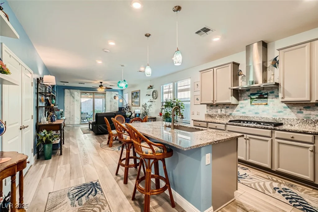 2122 Thelen, North Las Vegas, NV 89086