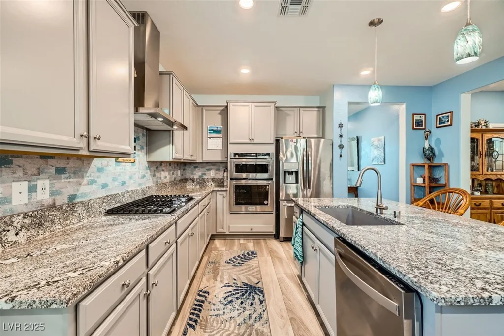 2122 Thelen, North Las Vegas, NV 89086