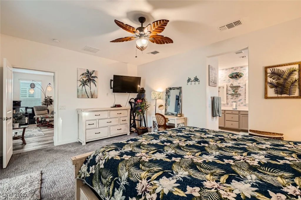 2122 Thelen, North Las Vegas, NV 89086
