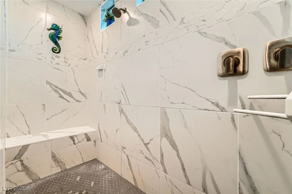 2122 Thelen, North Las Vegas, NV 89086
