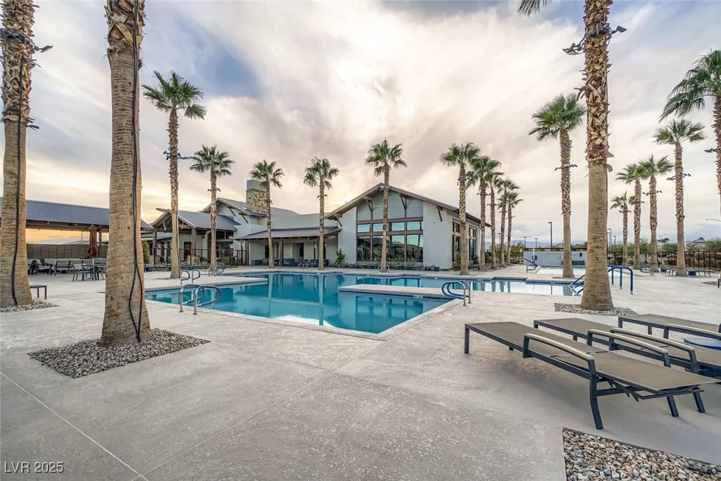 2122 Thelen, North Las Vegas, NV 89086