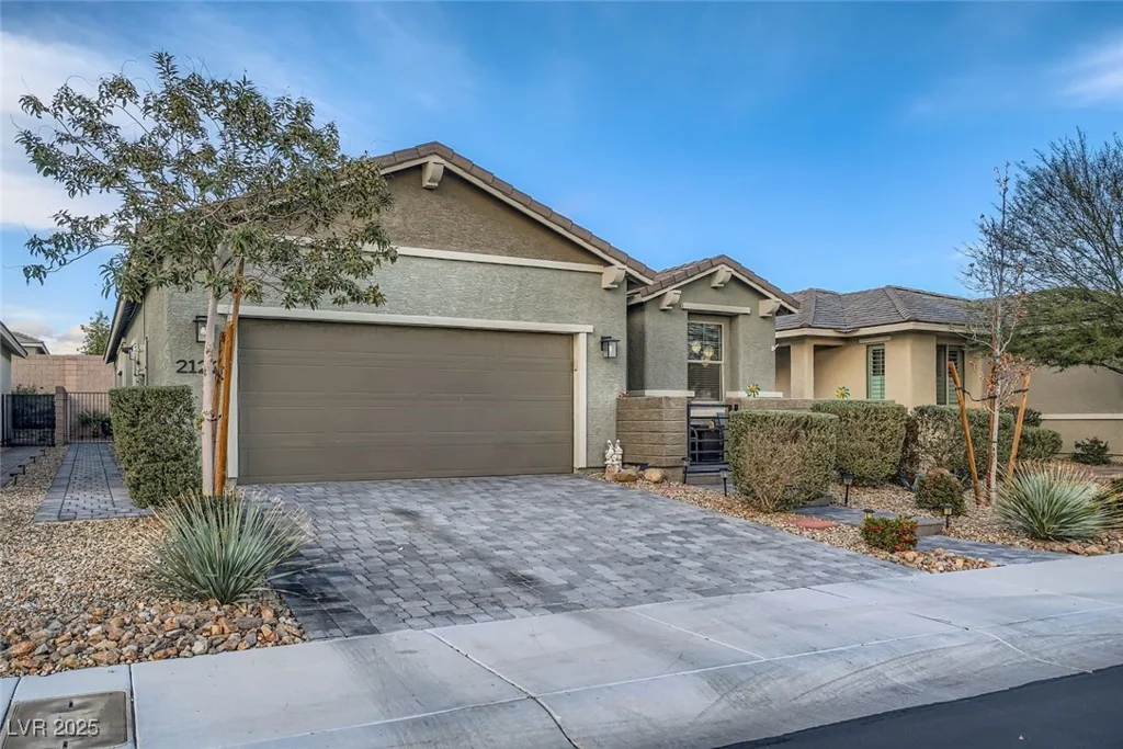 2122 Thelen, North Las Vegas, NV 89086
