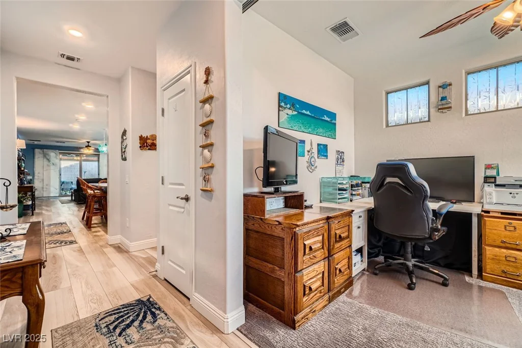 2122 Thelen, North Las Vegas, NV 89086