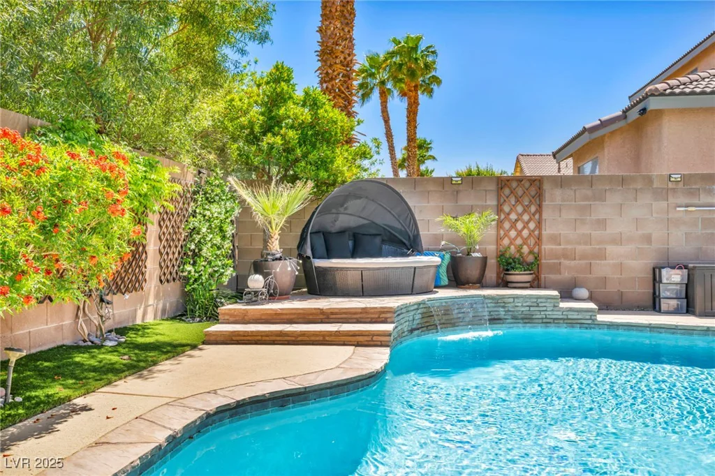 10662 Bonchester Hill, Las Vegas, NV 89141