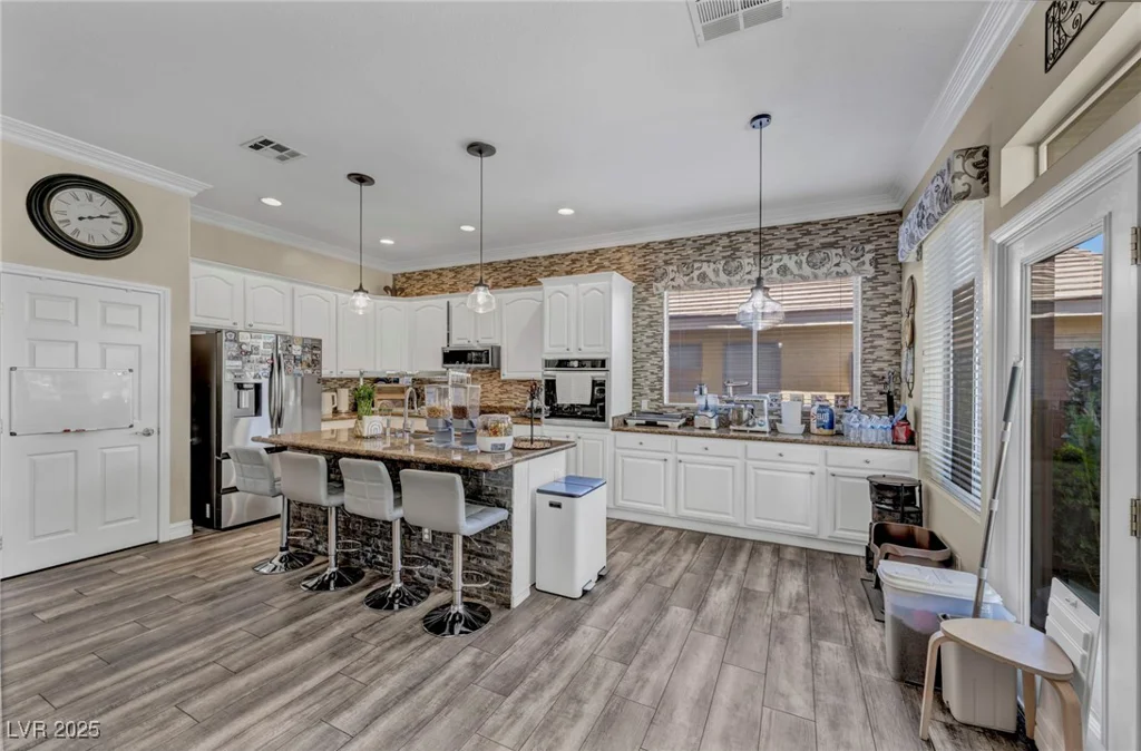 10662 Bonchester Hill, Las Vegas, NV 89141
