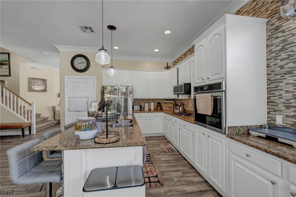 10662 Bonchester Hill, Las Vegas, NV 89141