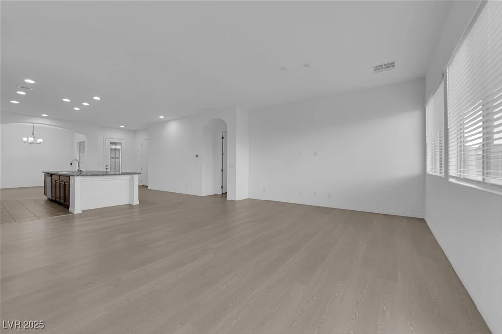 8070 Slip Point, Las Vegas, NV 89147