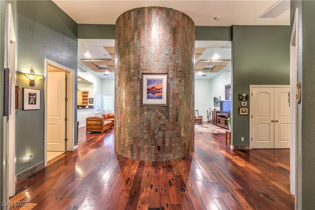 3910 Pebble, Las Vegas, NV 89139