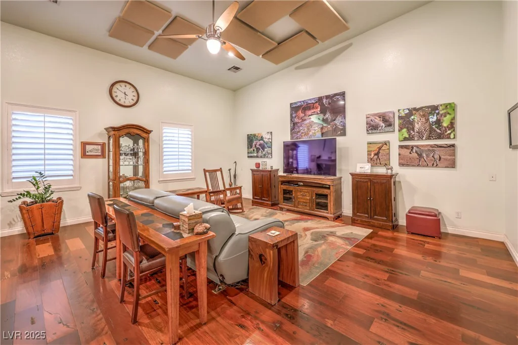 3910 Pebble, Las Vegas, NV 89139