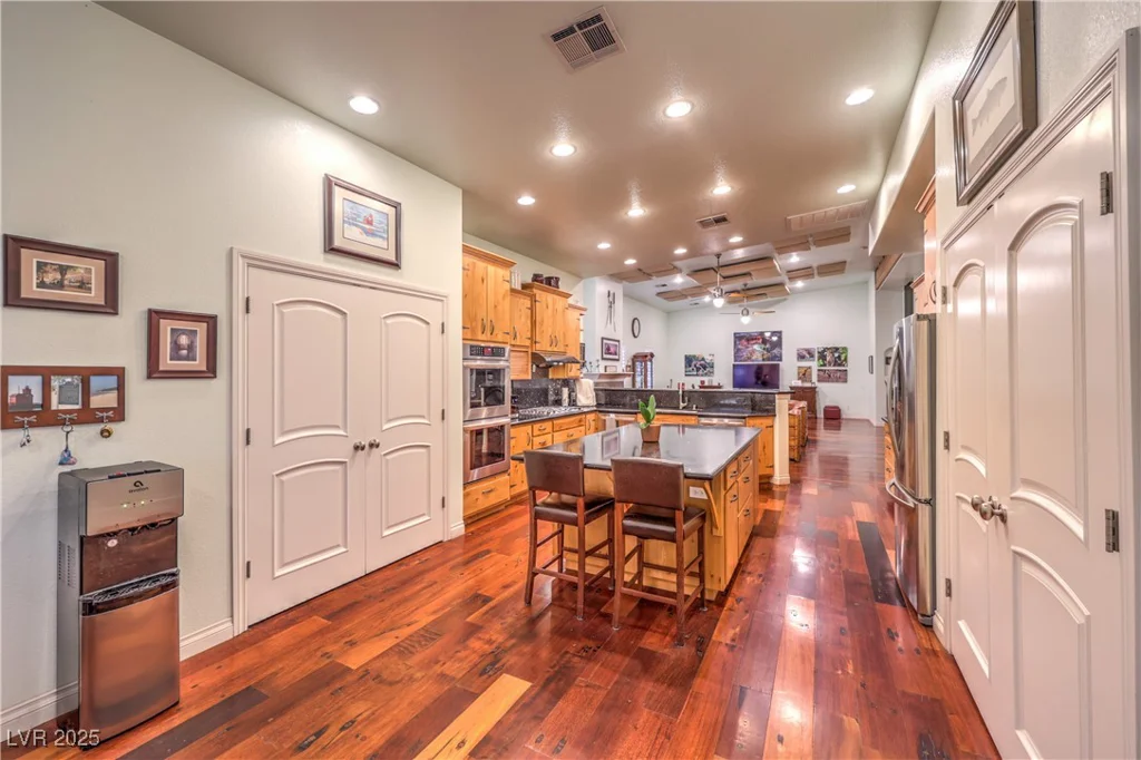 3910 Pebble, Las Vegas, NV 89139