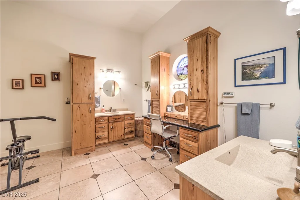 3910 Pebble, Las Vegas, NV 89139