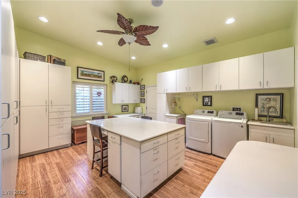 3910 Pebble, Las Vegas, NV 89139