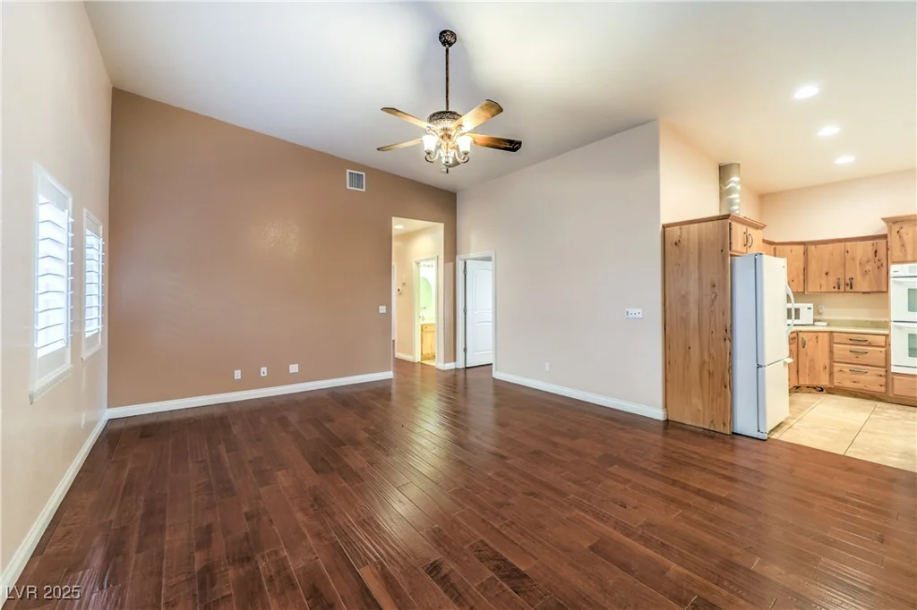 3910 Pebble, Las Vegas, NV 89139
