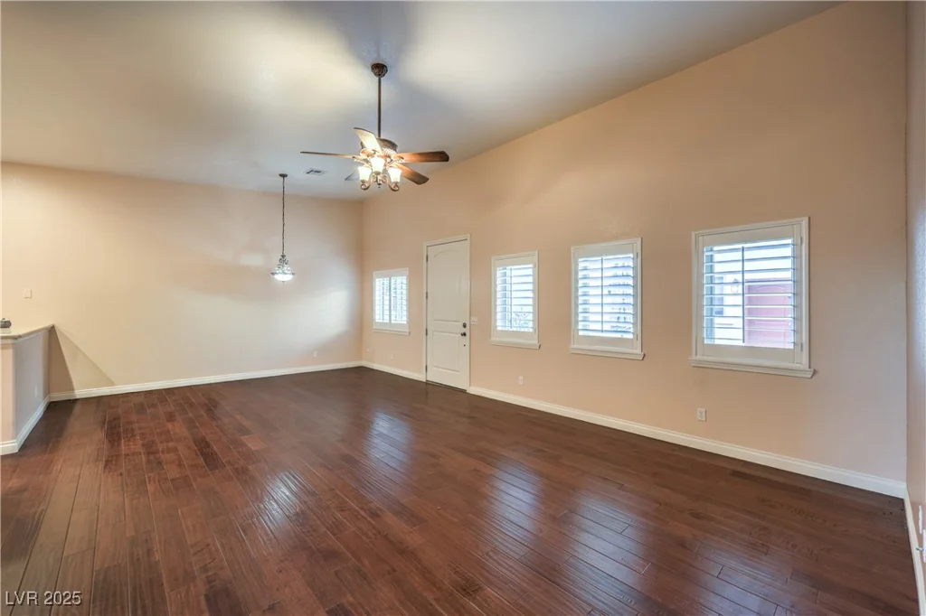 3910 Pebble, Las Vegas, NV 89139