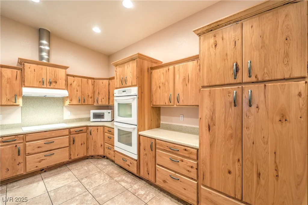 3910 Pebble, Las Vegas, NV 89139