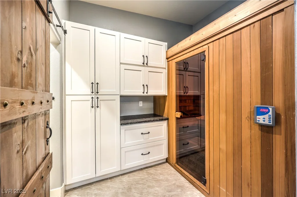 3910 Pebble, Las Vegas, NV 89139