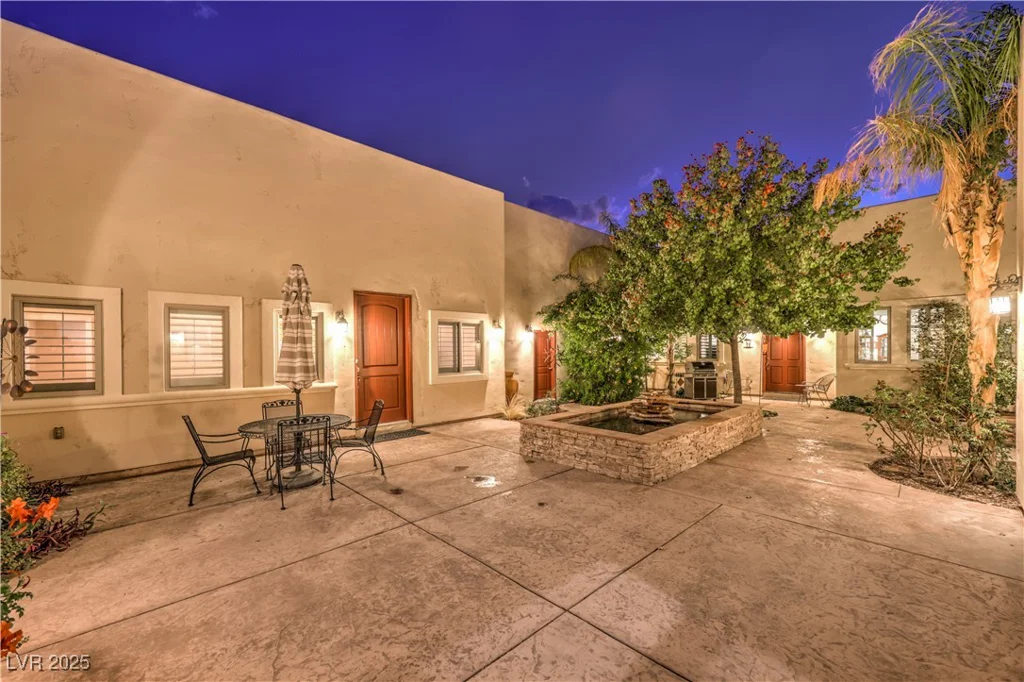 3910 Pebble, Las Vegas, NV 89139