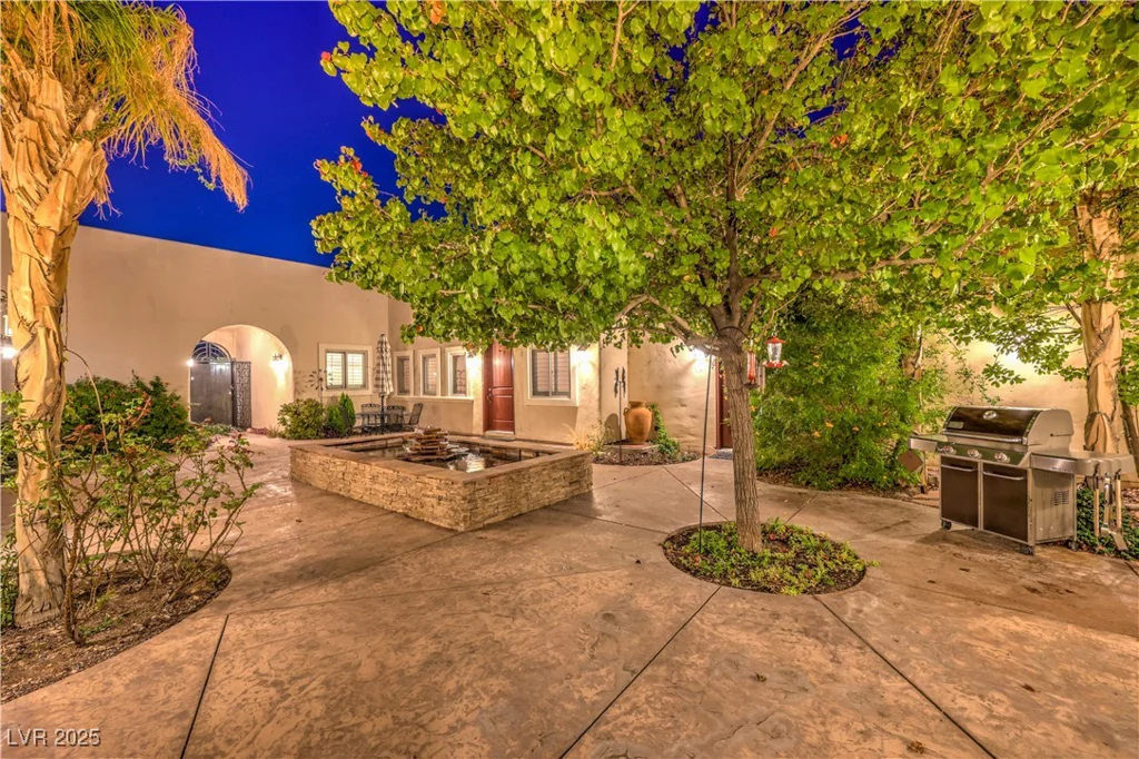 3910 Pebble, Las Vegas, NV 89139