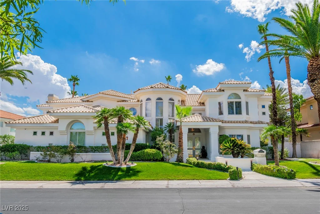23 Cascade Creek, Las Vegas, NV 89113