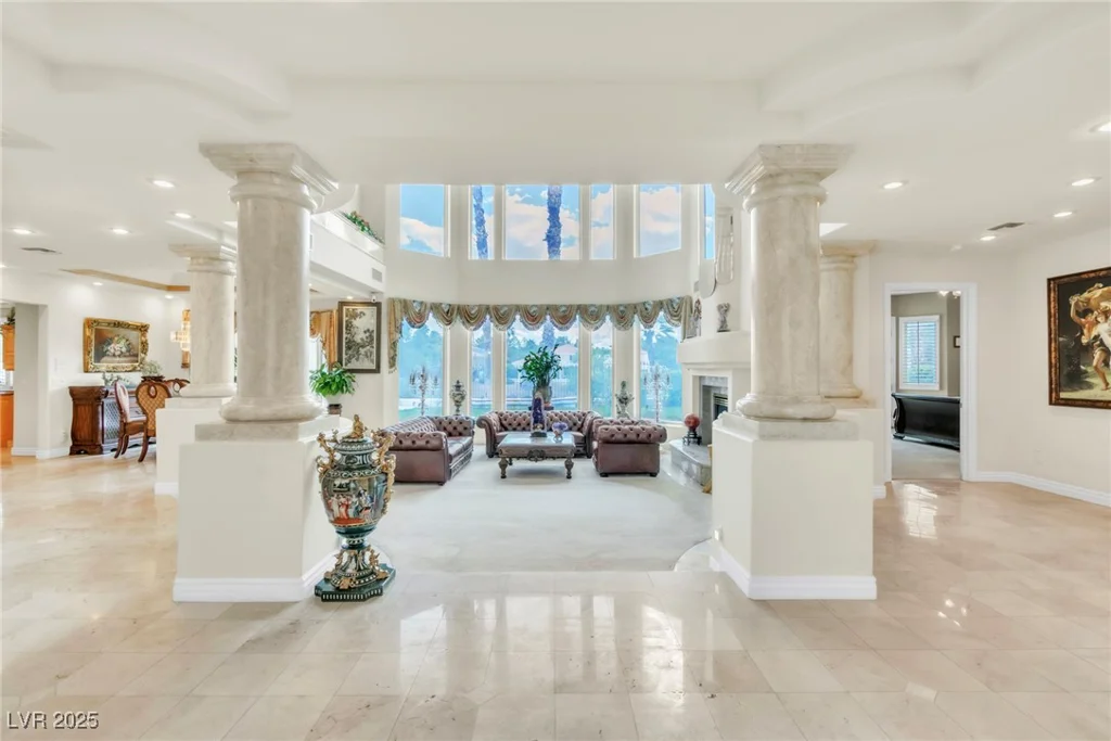 23 Cascade Creek, Las Vegas, NV 89113