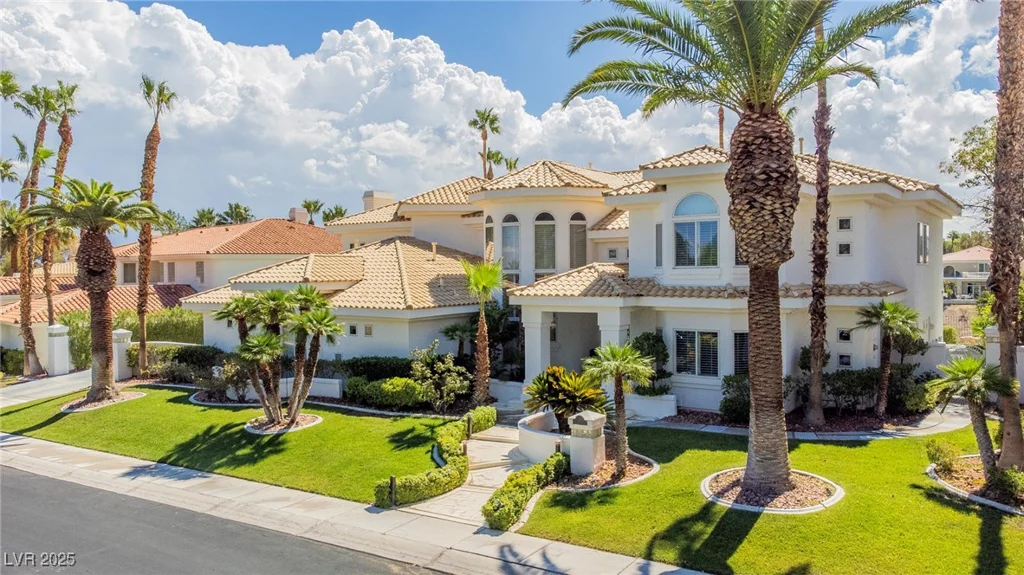 23 Cascade Creek, Las Vegas, NV 89113