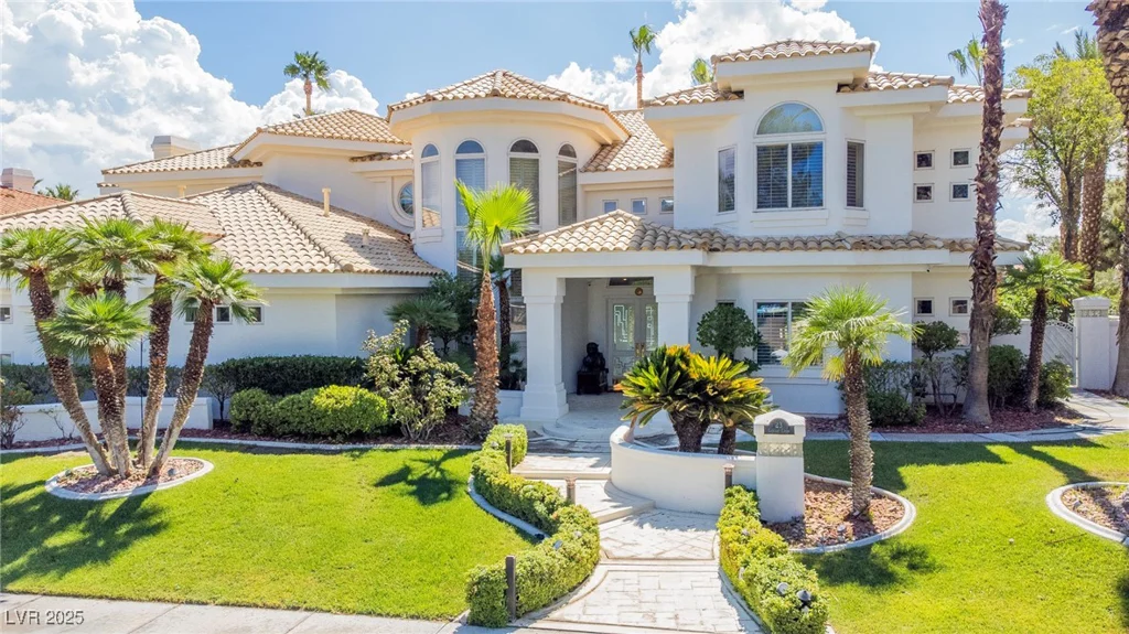 23 Cascade Creek, Las Vegas, NV 89113
