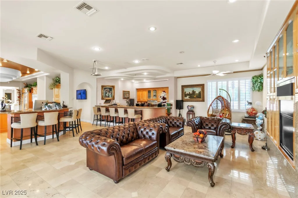 23 Cascade Creek, Las Vegas, NV 89113