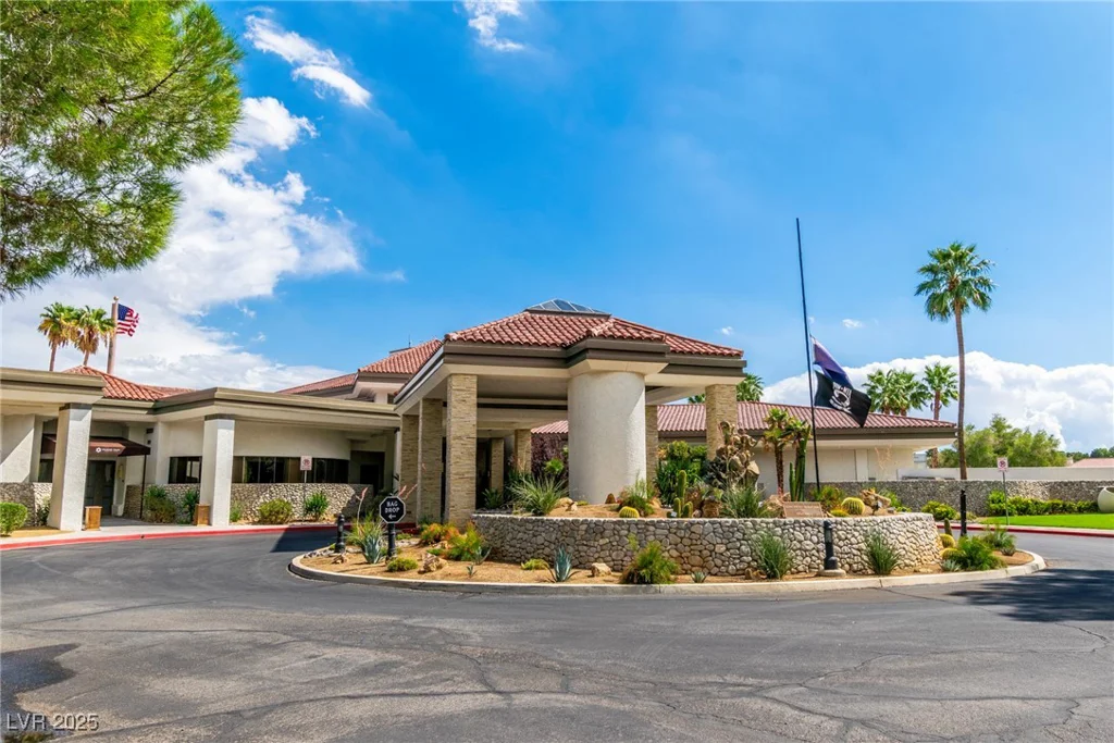 23 Cascade Creek, Las Vegas, NV 89113