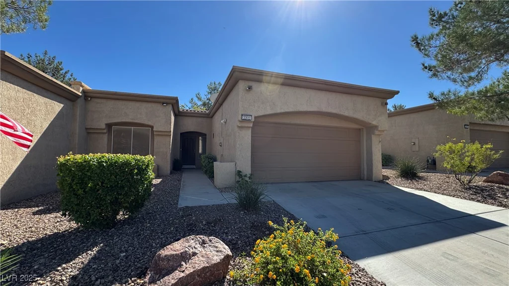 2202 Spring Water, Las Vegas, NV 89134